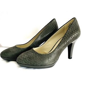 Anne Klein Grey Aklolana 7.5 Pump